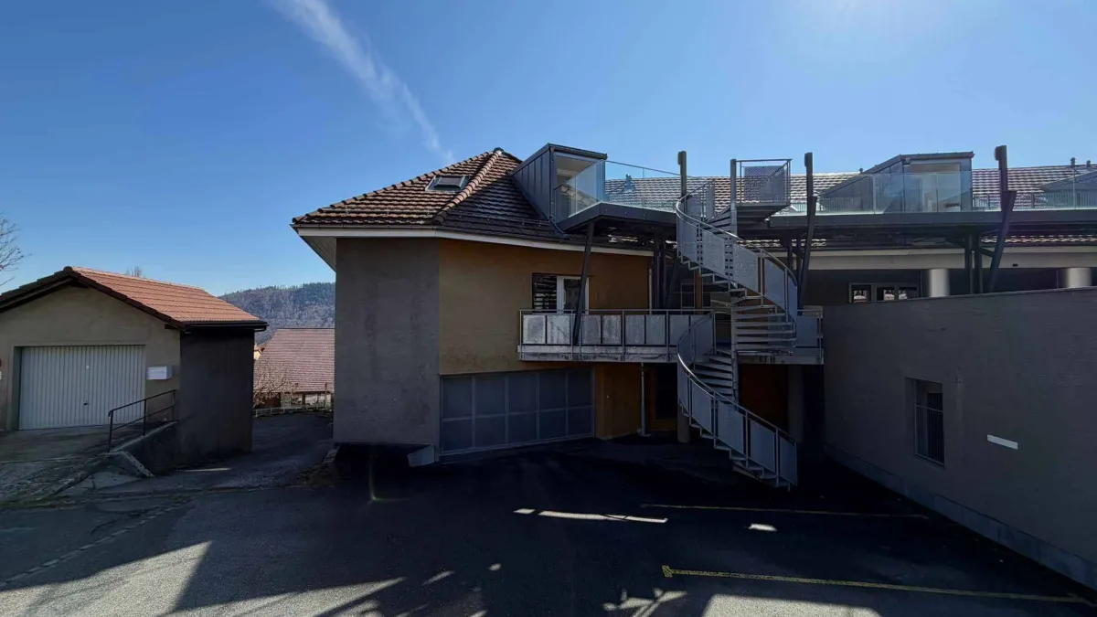 Spacieux loft de 102m2 au cœur du village