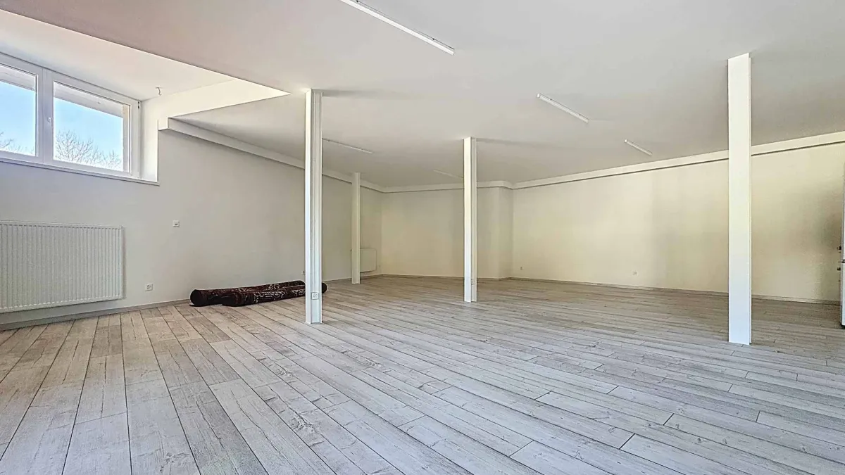 Spacieux loft de 102m2 au cœur du village