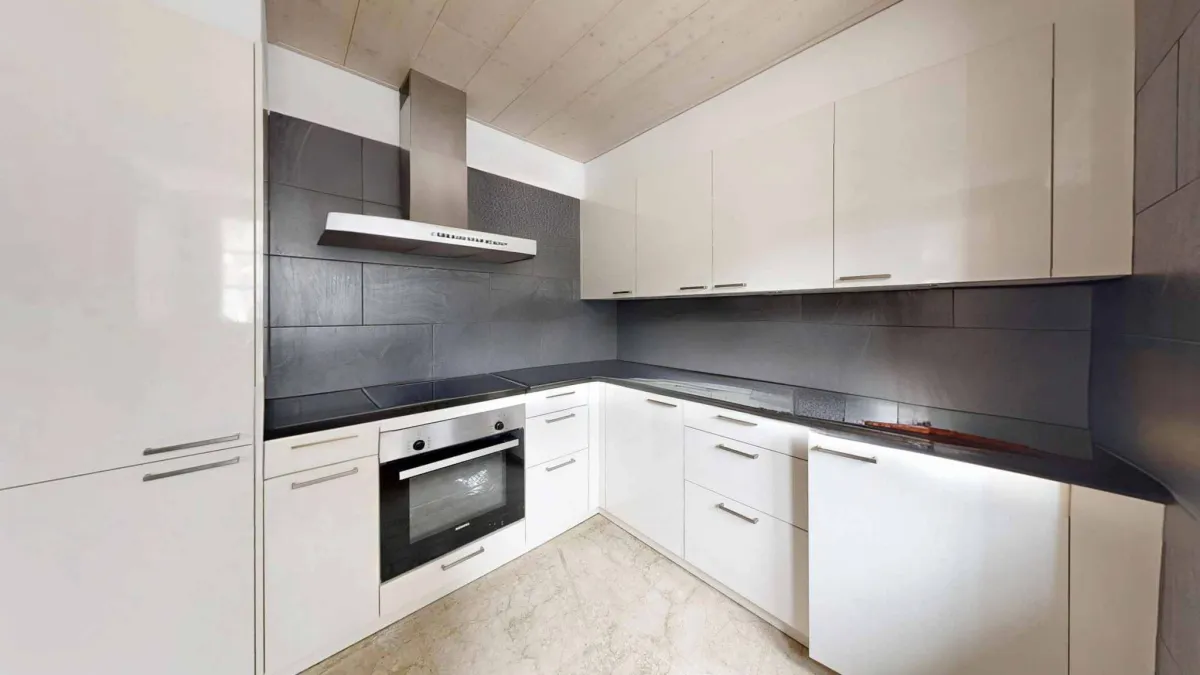 Spacieux appartement 4.5 pièces rénové - Cachet assuré 