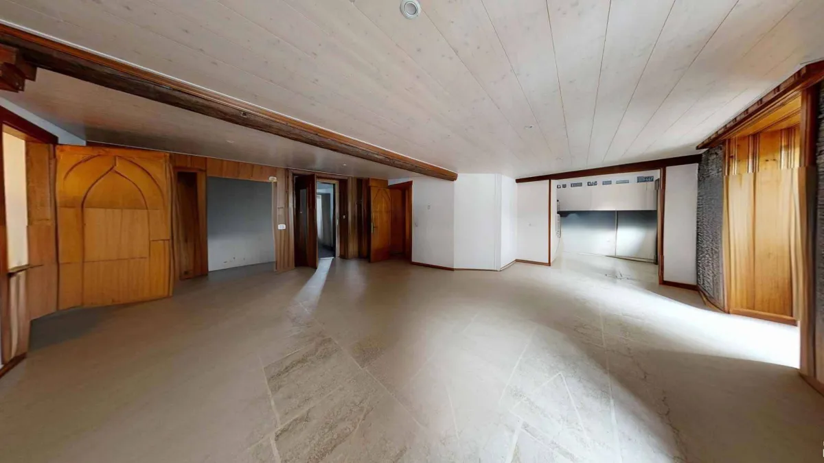 Spacieux appartement 4.5 pièces rénové - Cachet assuré 