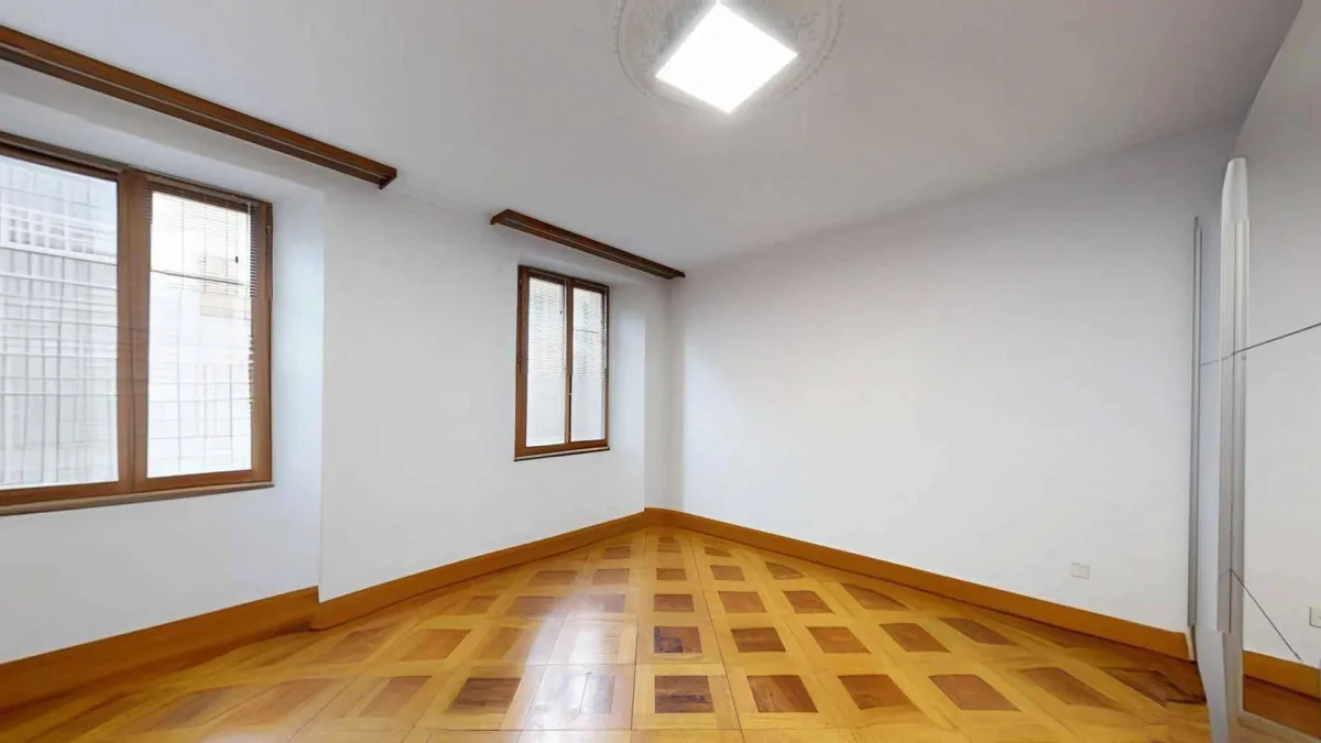 Spacieux appartement 5 pièces avec terrasse panoramique 