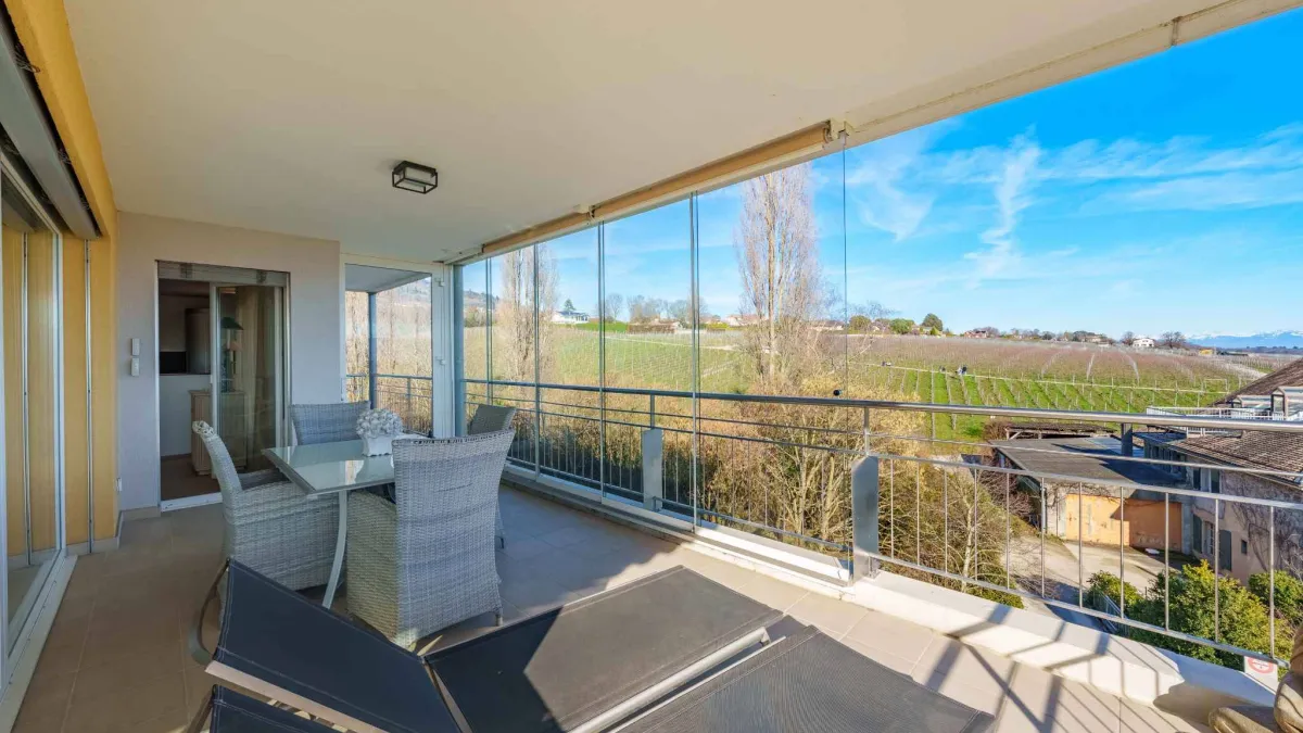 Grand appartement au calme total, avec vue!