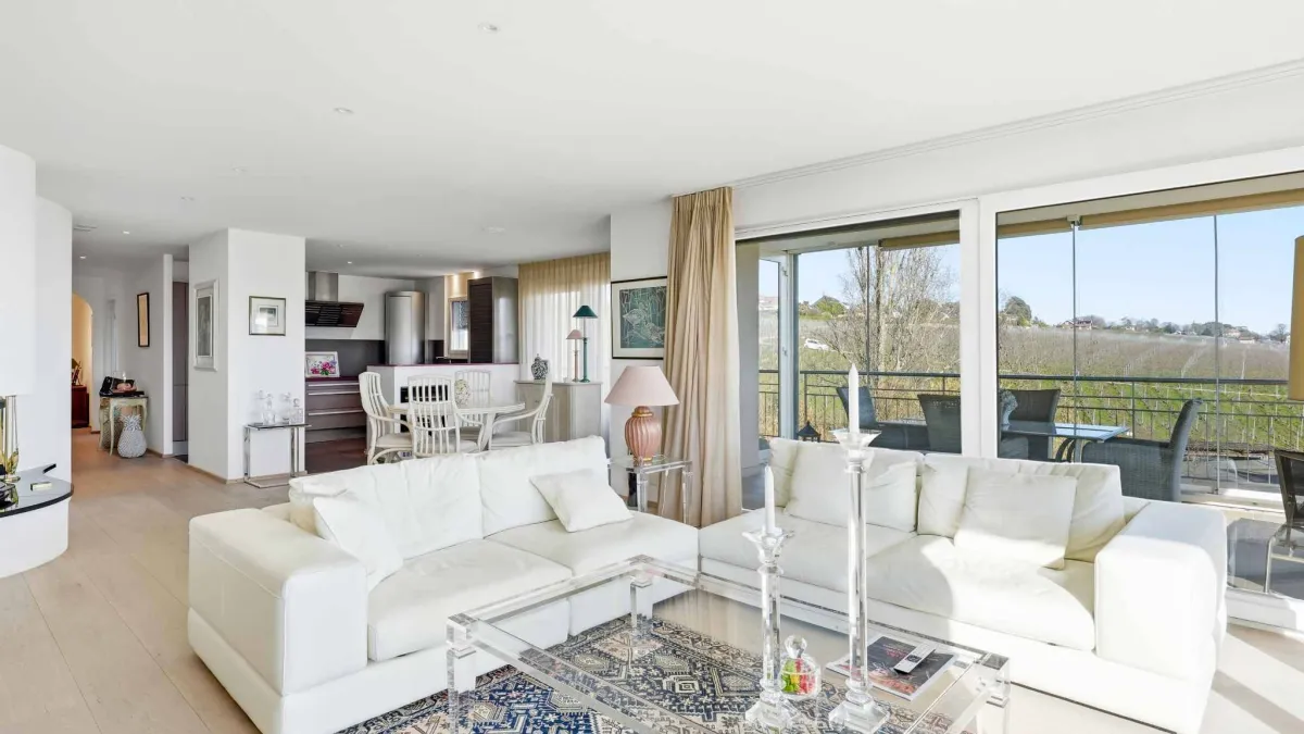 Grand appartement au calme total, avec vue!