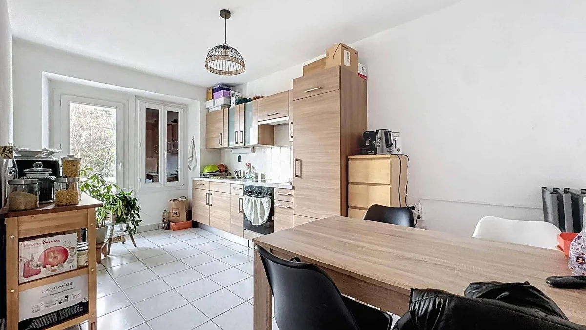 Charmant immeuble de 3 appartements