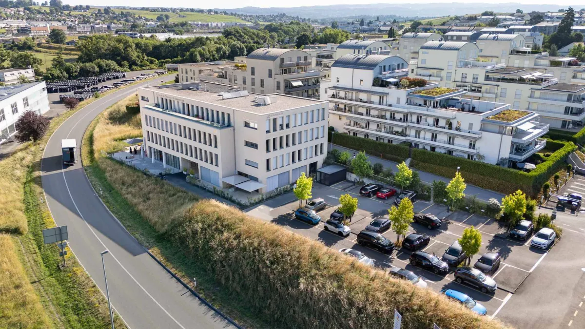 Situé entre l'EPFL et la Ville de Morges, belles surfaces de bureau avec grande hauteur