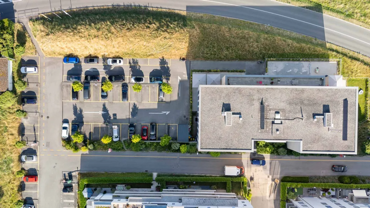 Situé entre l'EPFL et la Ville de Morges, belles surfaces de bureau avec grande hauteur