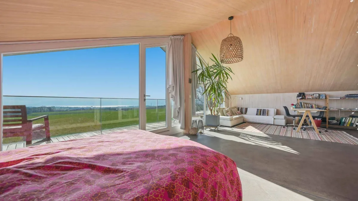 Belle maison avec vue lac et Mont-Blanc         4 chambres - Grand jardin