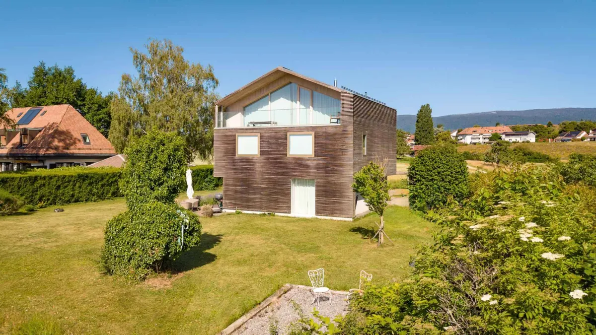 Belle maison avec vue lac et Mont-Blanc         4 chambres - Grand jardin