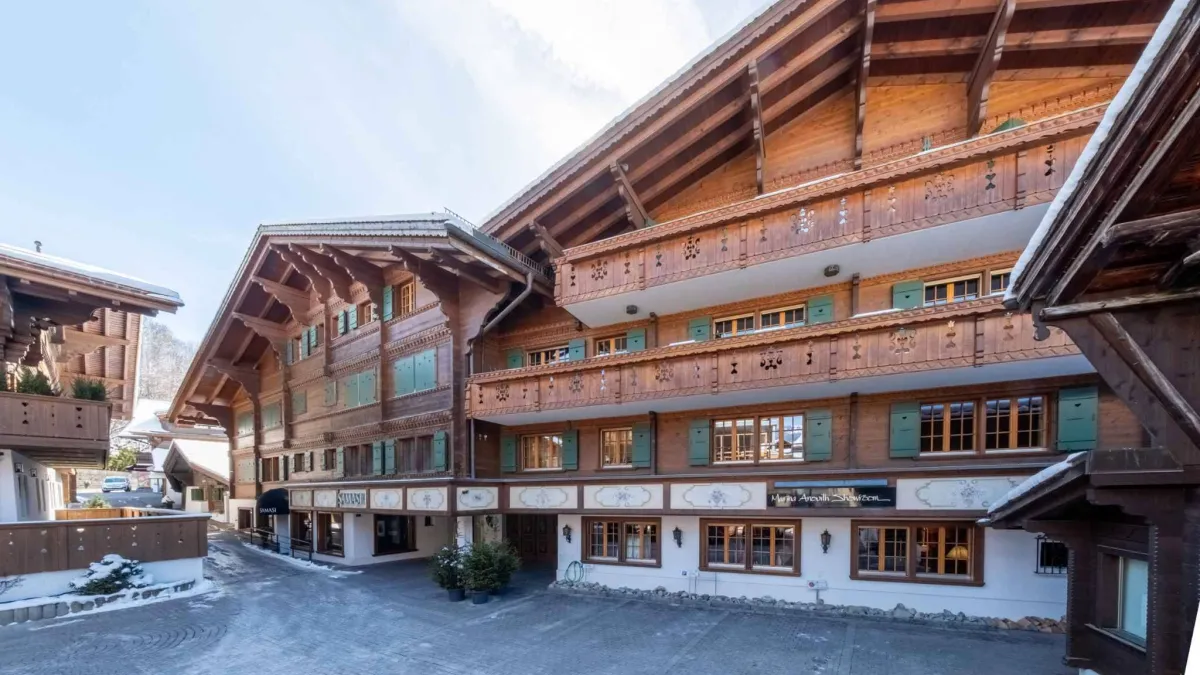 Elégant 2.5 pièces d'exception au centre du village