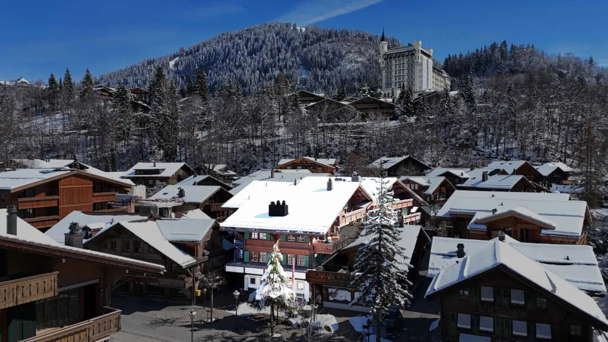 Elégant 2.5 pièces d'exception au centre du village