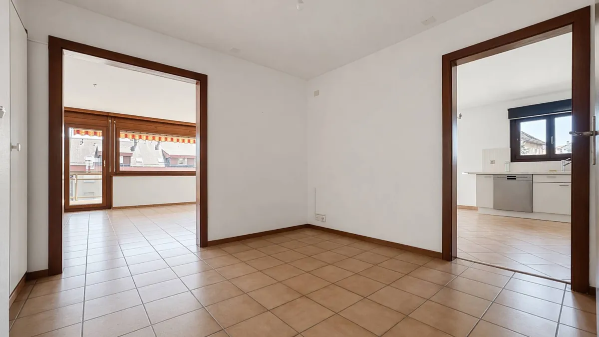 Élégant 4.5 pièces lumineux avec balcon d’angle