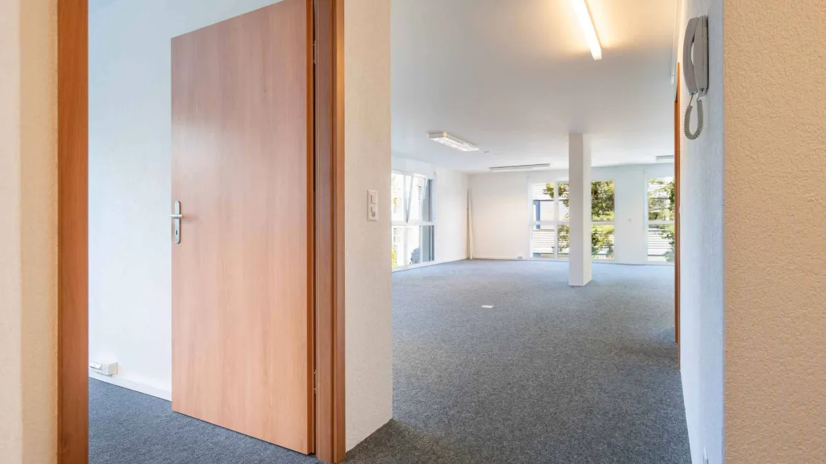 Spacieuse surface commerciale au Mont-sur-Lausanne de 115 m2