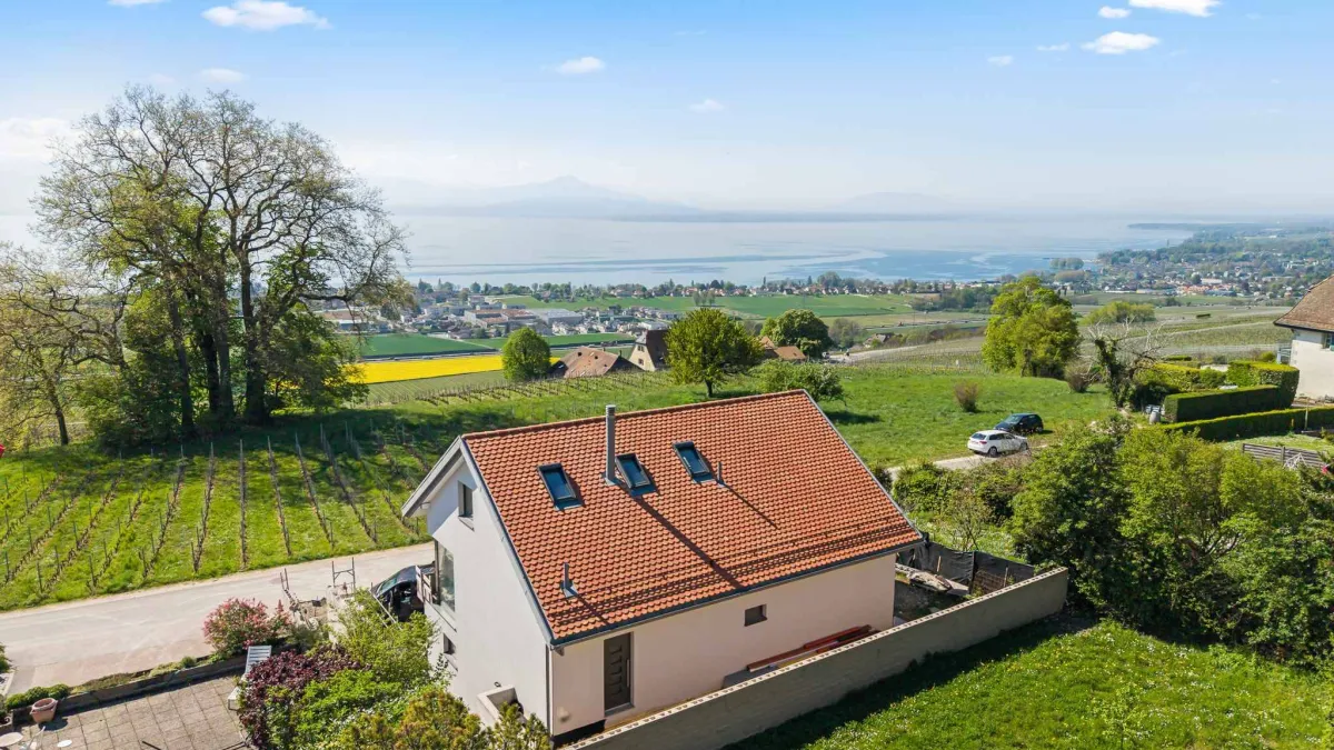 Villa neuve de standing avec vue panoramique sur le lac Léman 