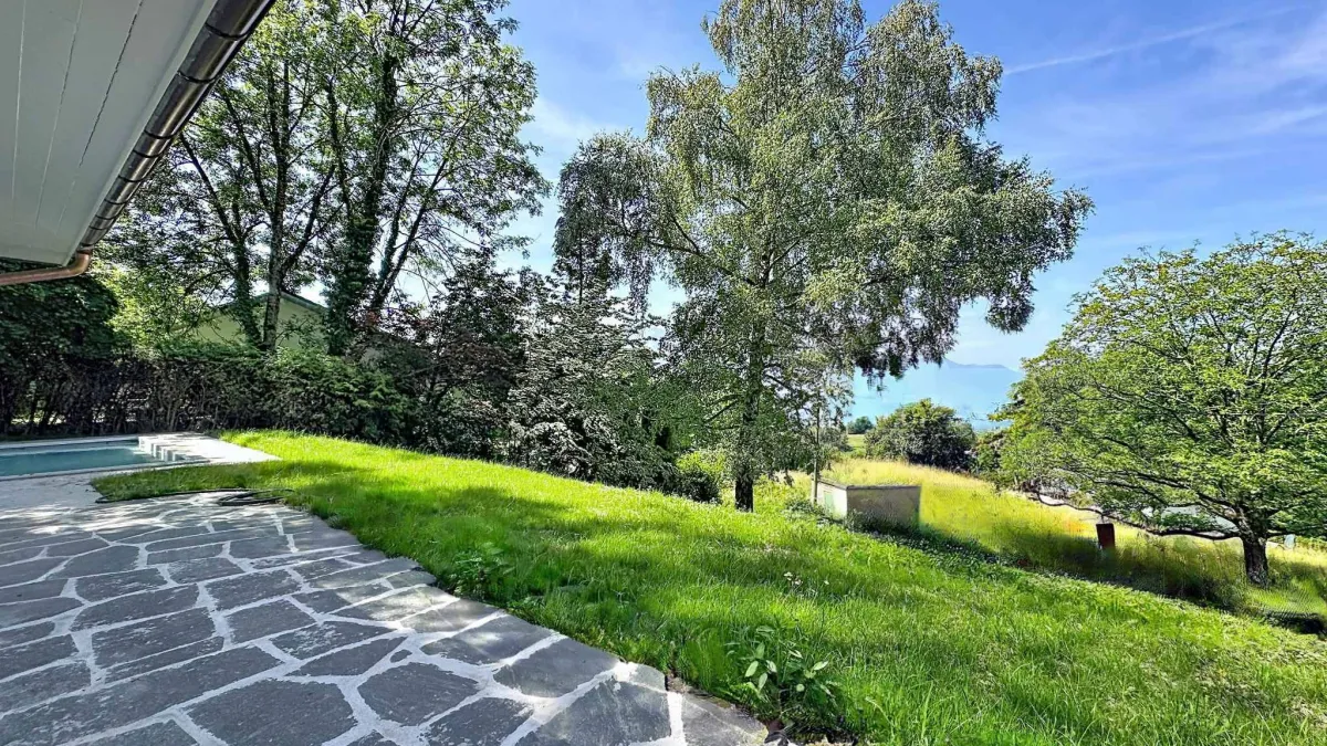 Très belle Villa individuelle totalement rénovée de 6.5 p - Quartier résidentiel 