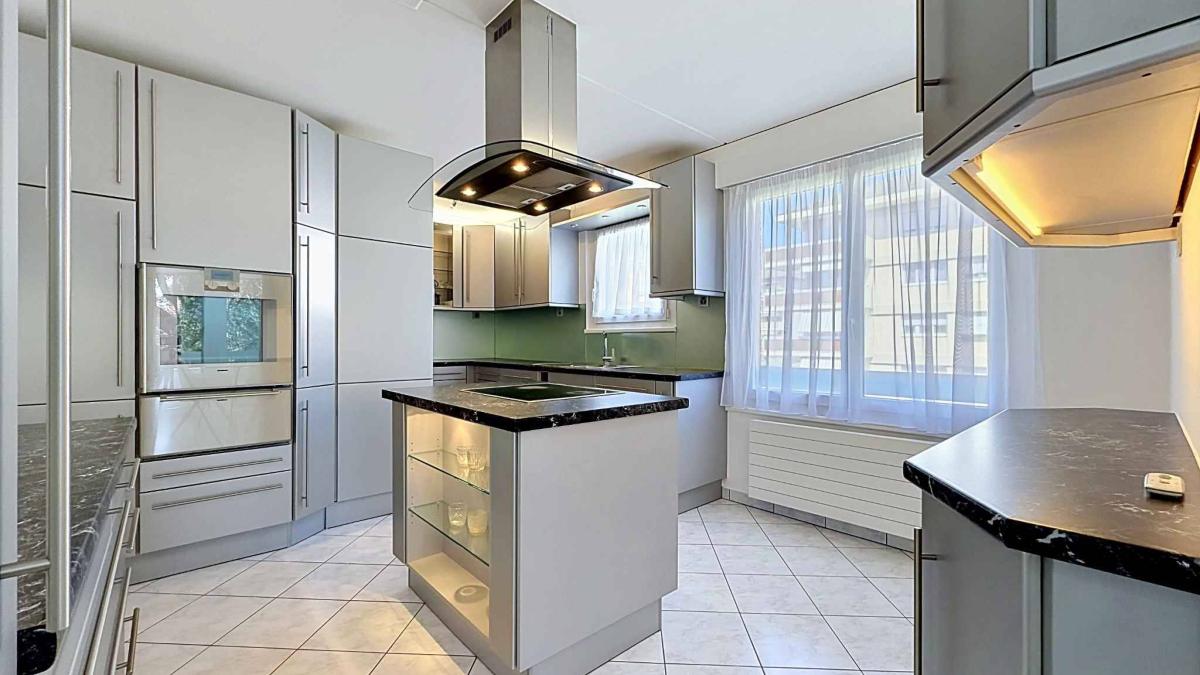 Appartement de 5,5 pièces en attique
