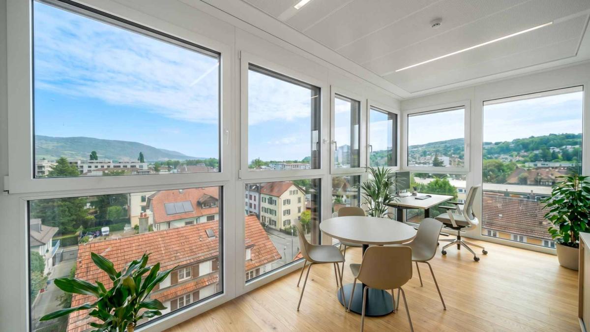Bureaux exceptionnels dans une tour privative avec vue à 360°