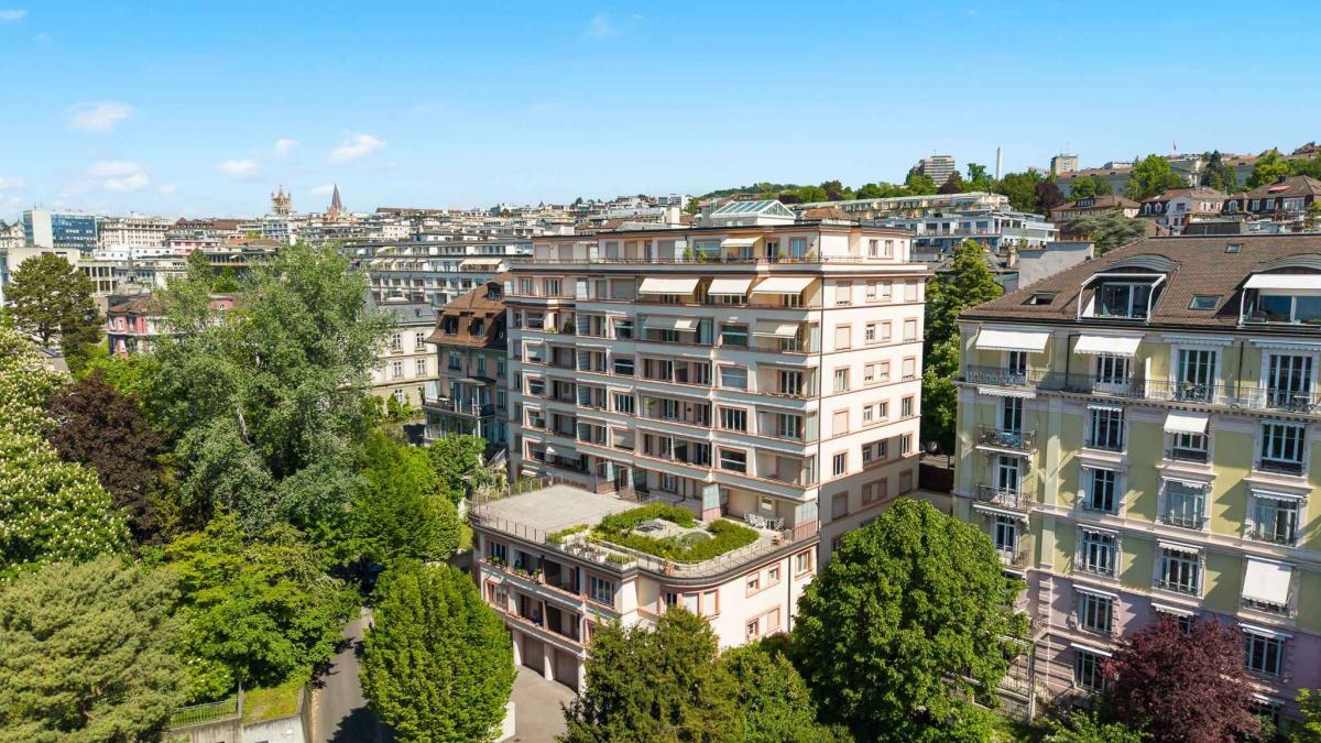 Magnifique appartement de 4.5 pièces avec grande terrasse de 140 m²
