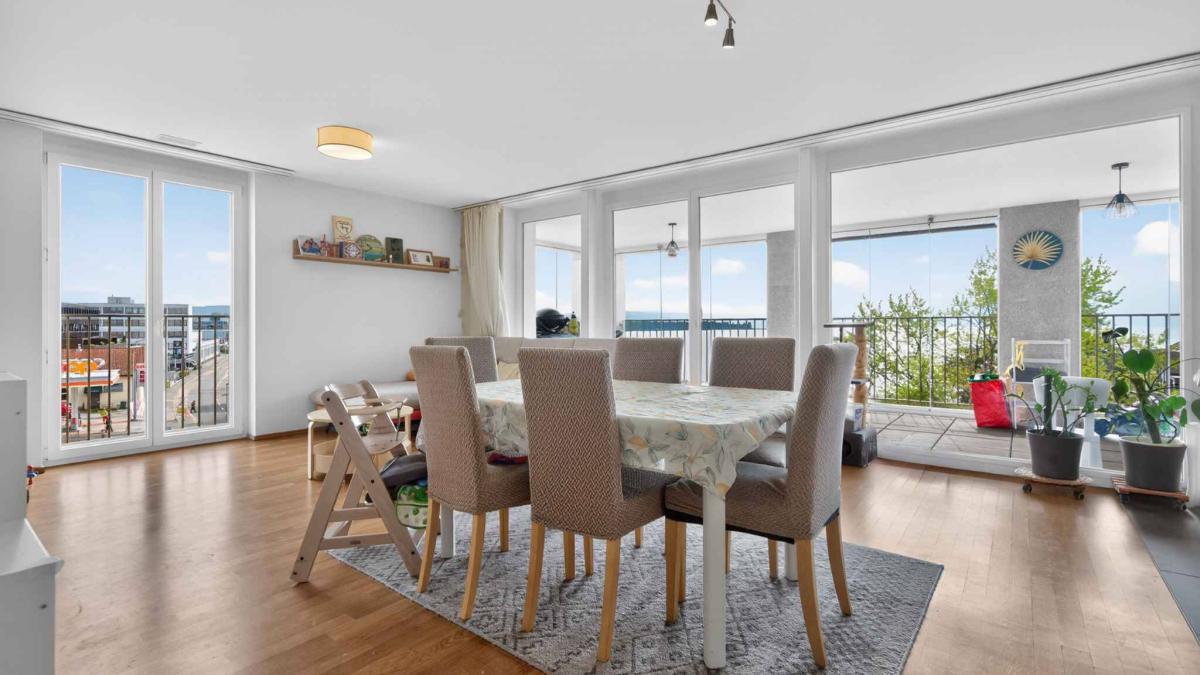 Bel appartement avec vue sur le lac et les montagnes 