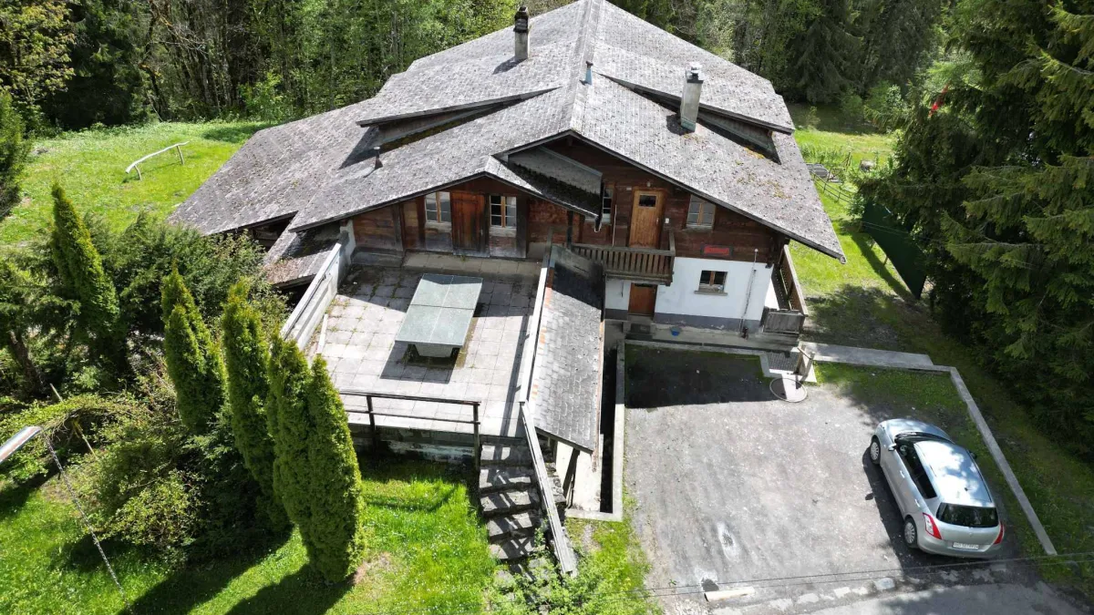 Authentique chalet de montagne avec vaste capacité d’hébergement
