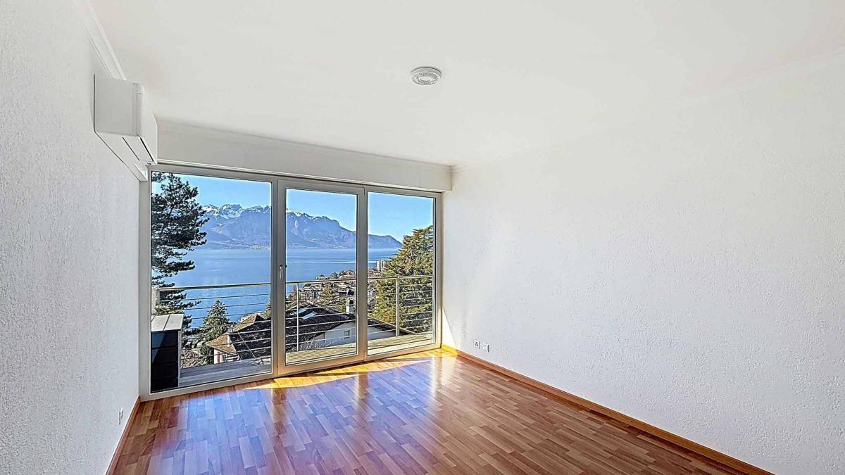 Superbe 3.5 pièces face au Lac avec grand balcon