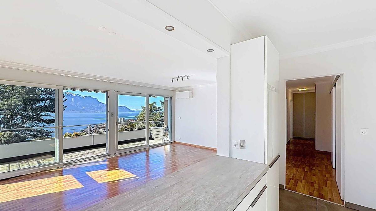 Superbe 3.5 pièces face au Lac avec grand balcon