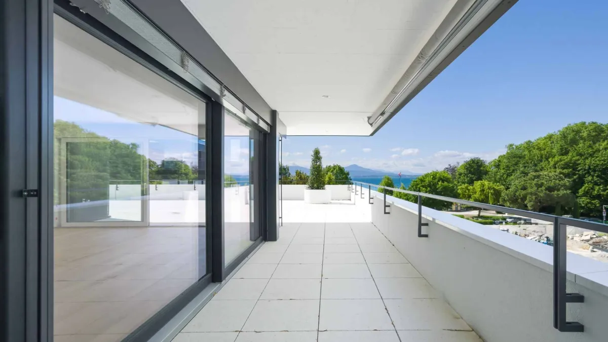 Appartement neuf de  standing - 4.5 pièces en angle avec terrasse de 164m²