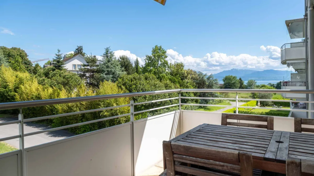 Appartement de 4.5 pièces situé à cinq minutes à pieds du bord du lac 