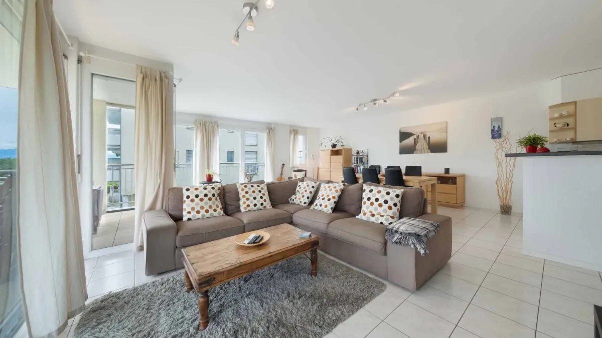 Appartement de 4.5 pièces situé à cinq minutes à pieds du bord du lac 