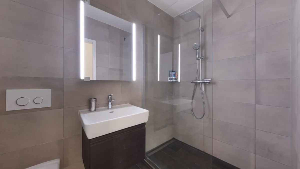 Appartement de 4.5 pièces situé à cinq minutes à pieds du bord du lac 