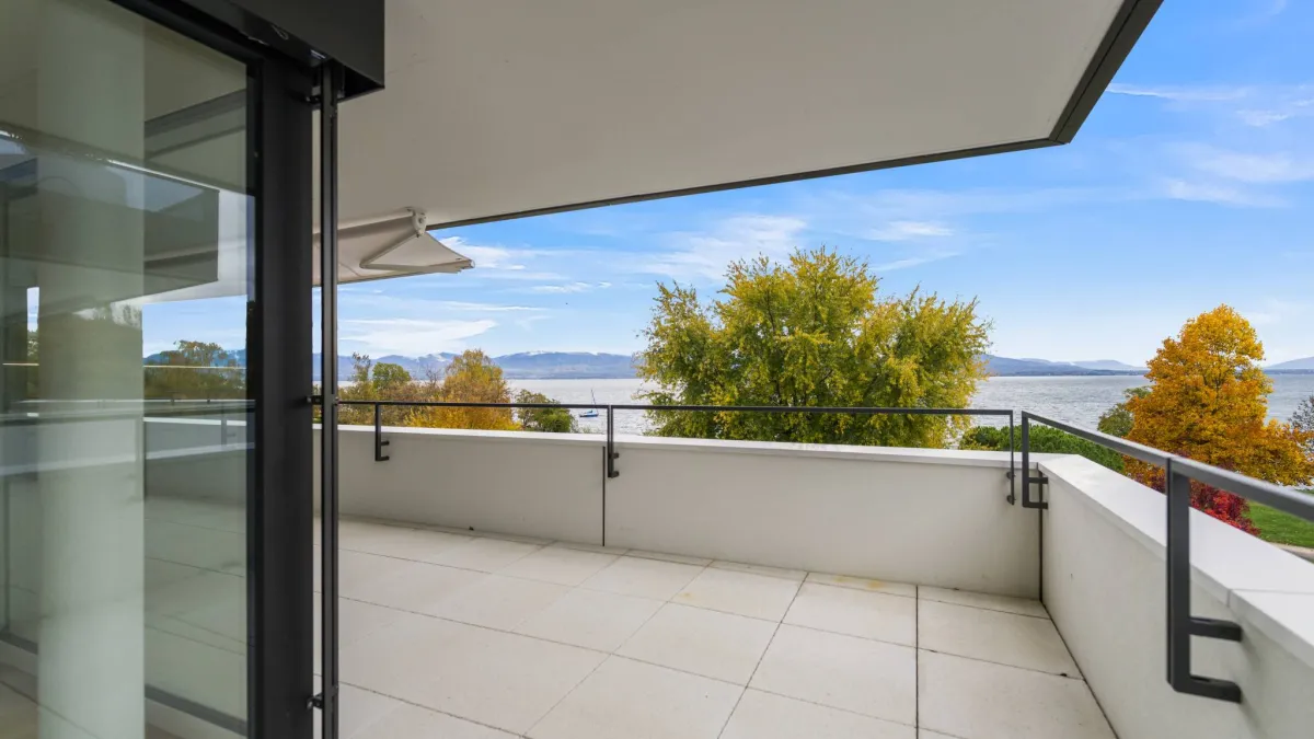 Appartement neuf de standing - 4.5 pièces en angle avec balcon de 76m² - Vue lac