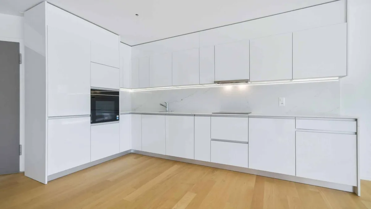 Appartement neuf traversant de 3.5 pièces avec deux balcons - Vue lac Léman