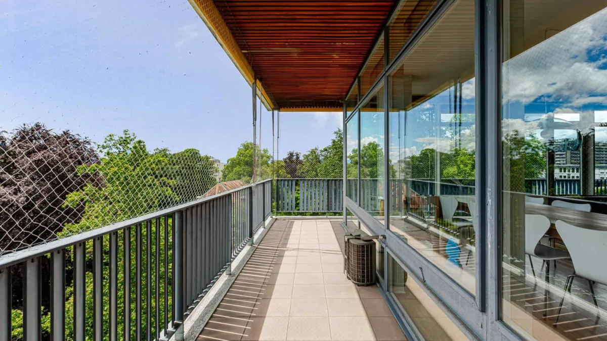 APPARTEMENT LUMINEUX DE 4 PIÈCES