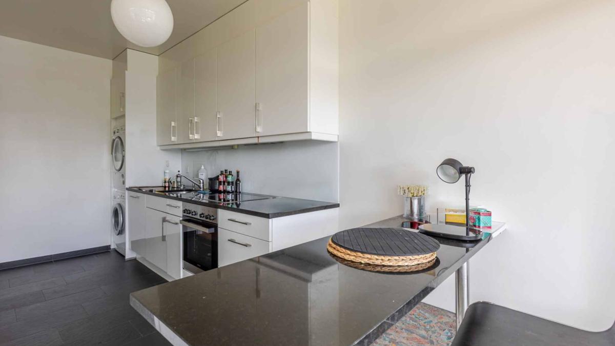 APPARTEMENT LUMINEUX DE 4 PIÈCES