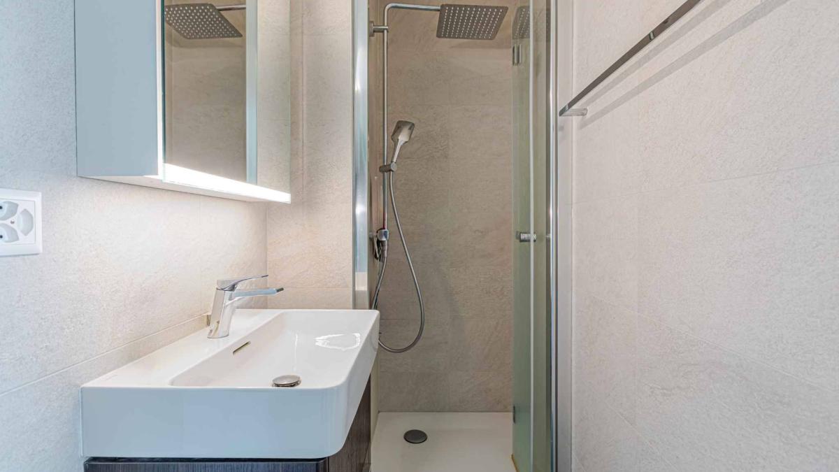 APPARTEMENT SPACIEUX DE 5 PIÈCES