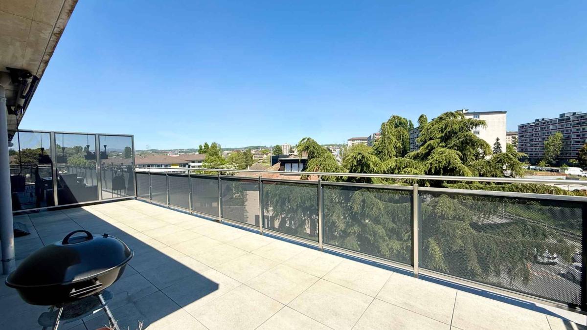 Superbe 2,5 pièces avec terrasse 