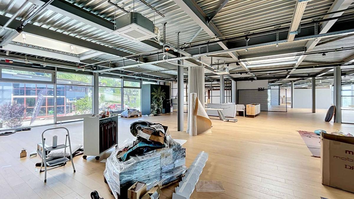 Environ 765m2 pour créer votre futur buisness - Industrielle 11
