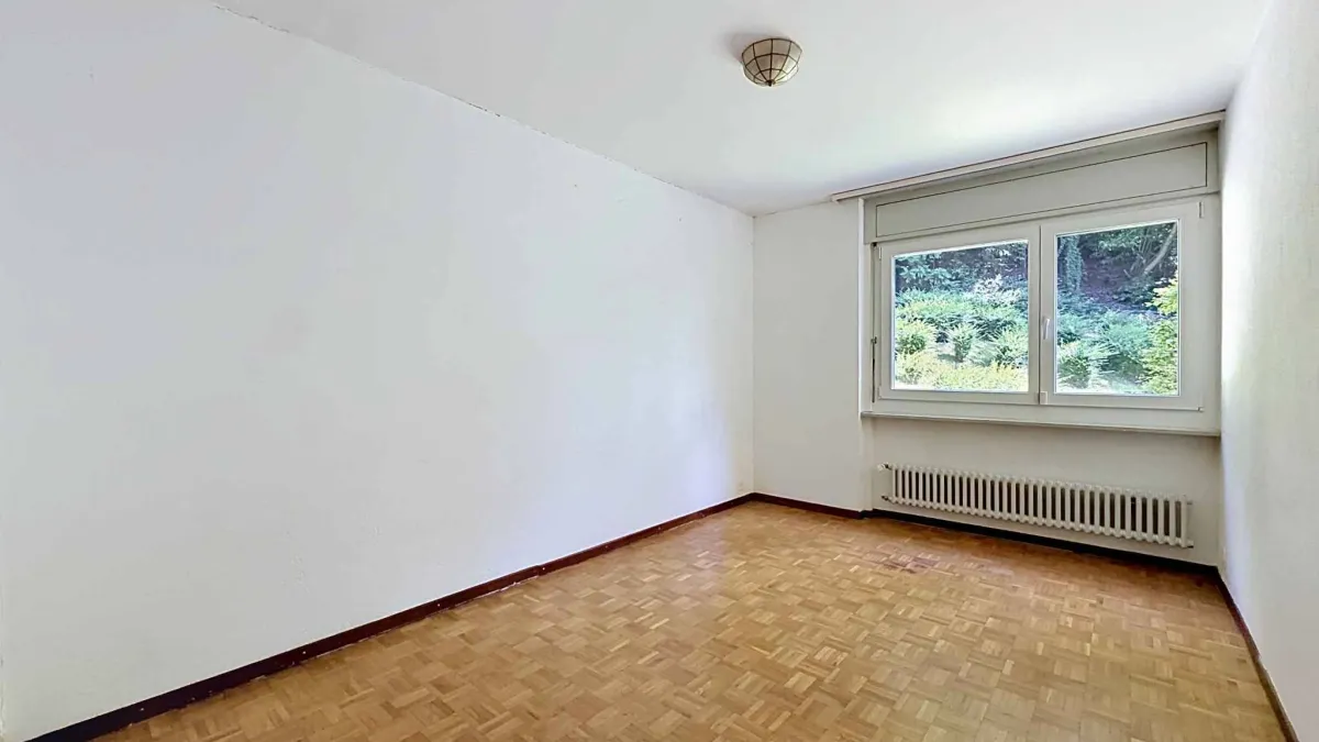 Bel appartement traversant de 4,5 pièces avec terrasse et jardin