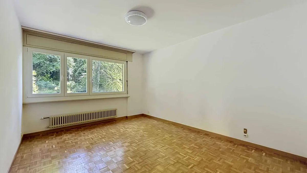 Bel appartement traversant de 4,5 pièces avec terrasse et jardin