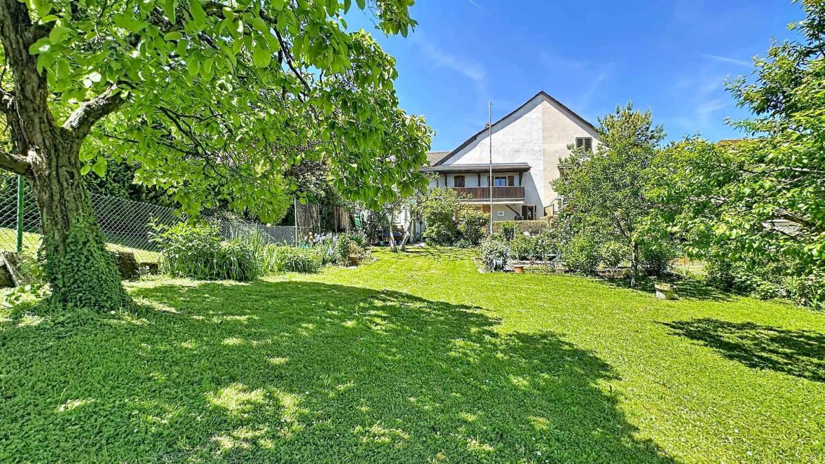 Maison de 6.5 pièces avec potentiel de construction