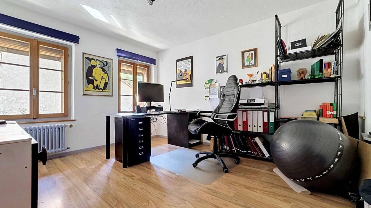 Maison de 6.5 pièces avec potentiel de construction