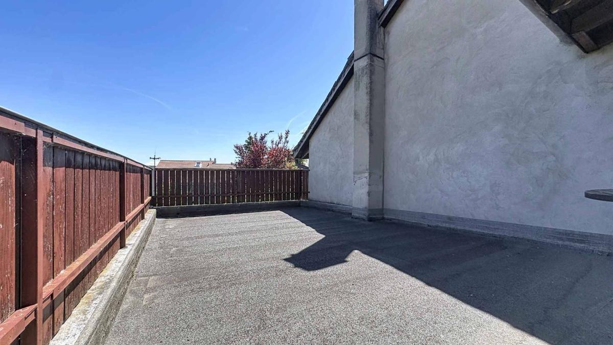 Maison de 6.5 pièces avec potentiel de construction