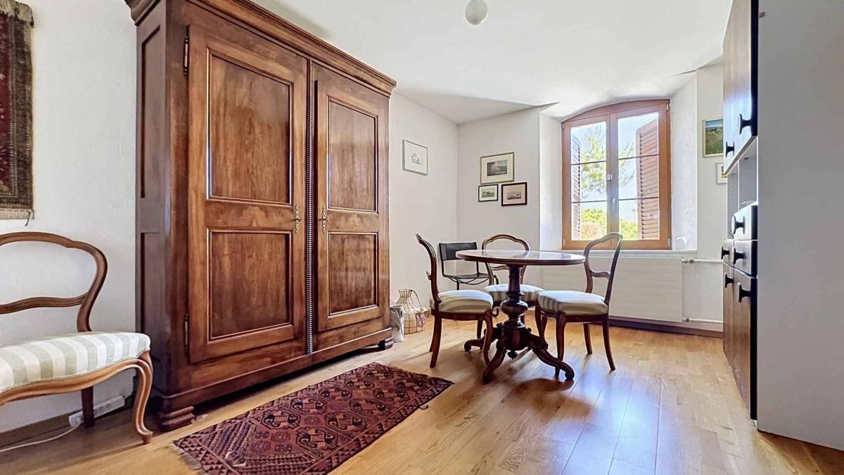 Maison de 6.5 pièces avec potentiel de construction