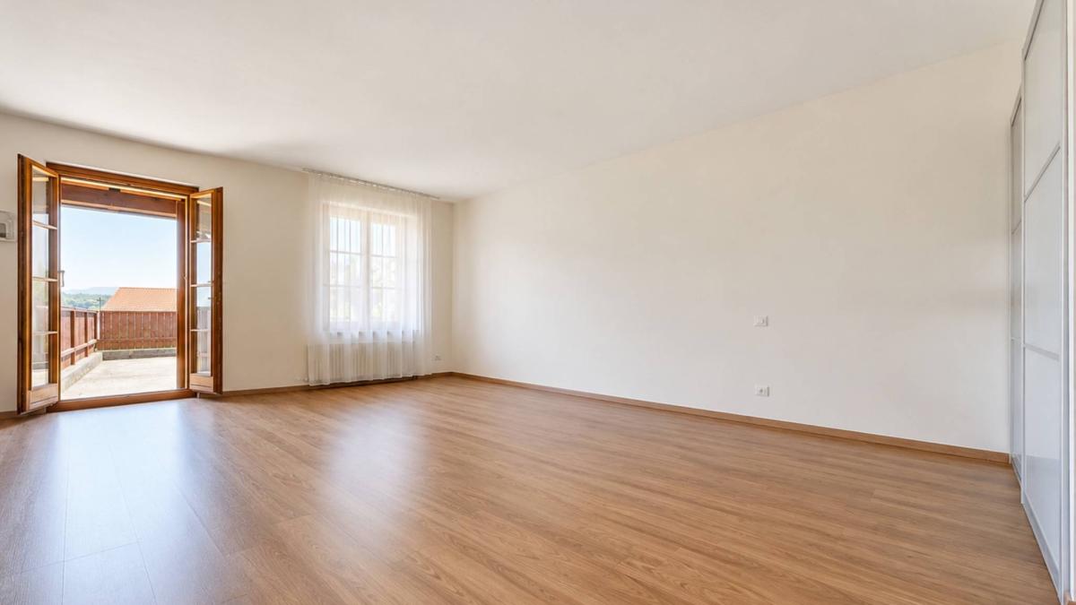 Maison de 6.5 pièces avec potentiel de construction