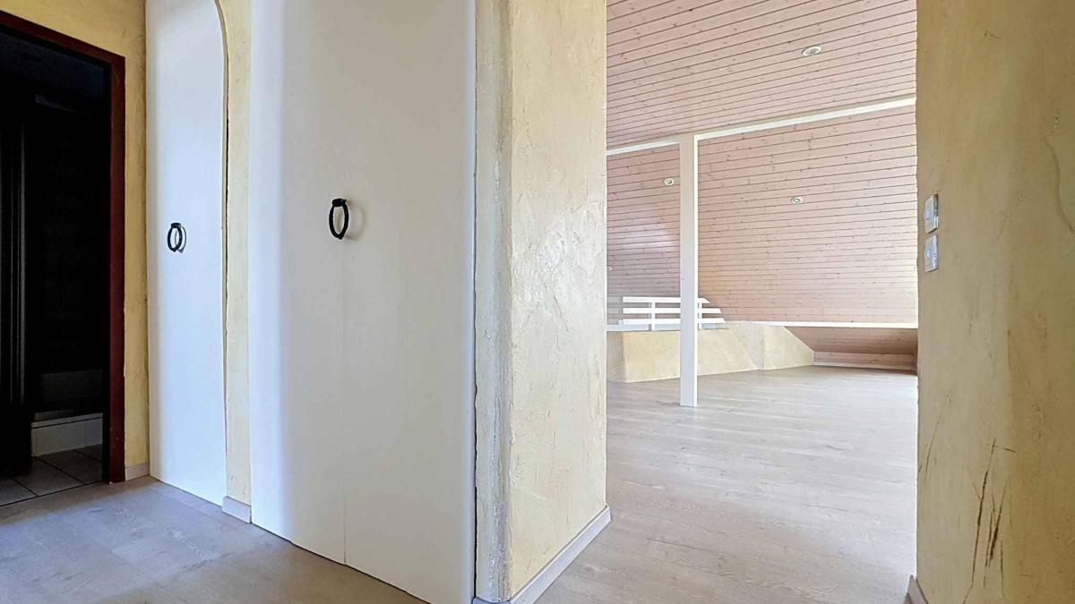Magnifique appartement de 6.5 pièces avec balcon