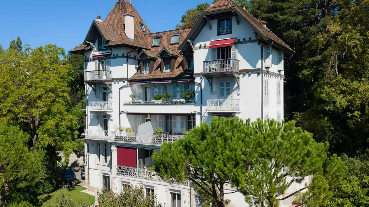 Appartement de 3.5 pièces rénové situé au coeur d'un quartier prestigieux