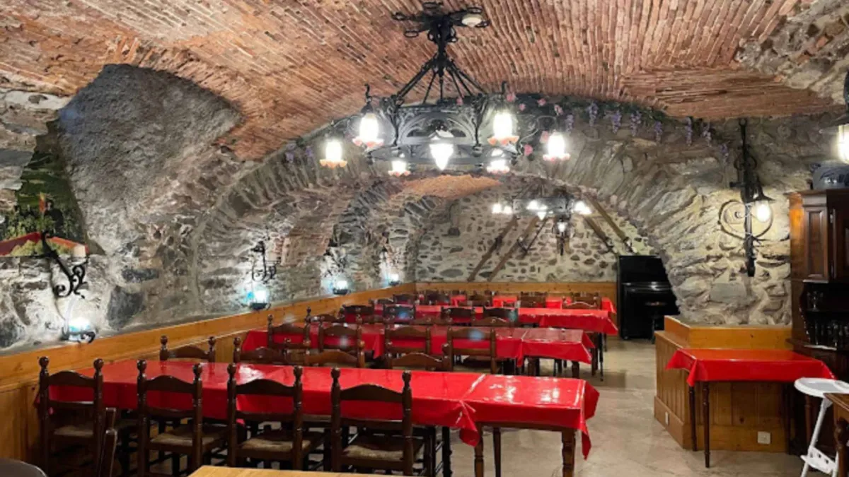 Un restaurant historique ! Une âme !  530 m²