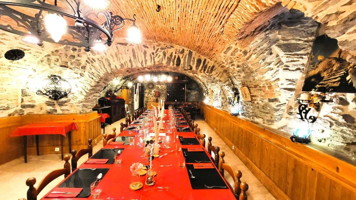 Un restaurant historique ! Une âme !  530 m²