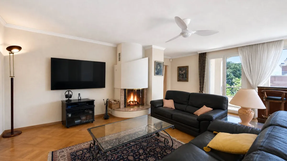 Exclusivité : Splendide appartement de 156 m² avec vue sur le lac 
