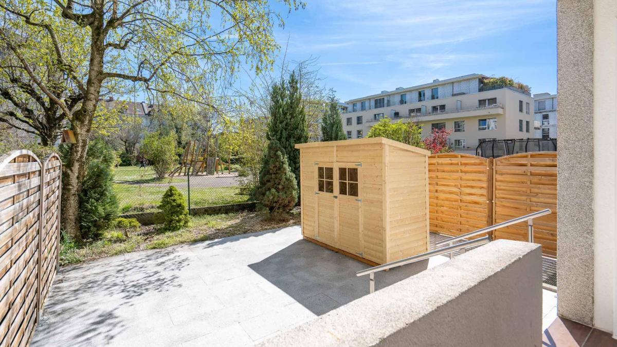 Magnifique studio rénové avec grande terrasse à Lausanne !