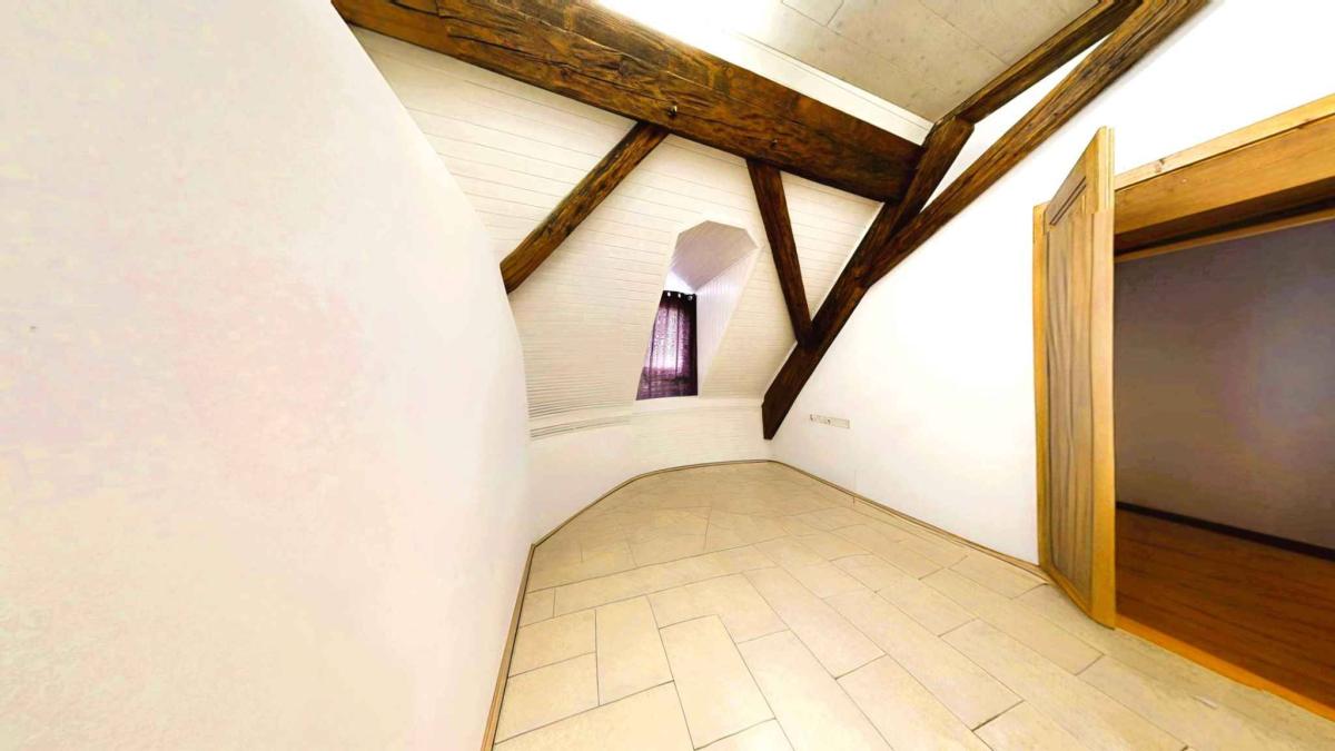 Spacieux appartement 5 pièces avec terrasse panoramique 